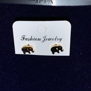 Elephant Stud Earrings Gold tone NWOT